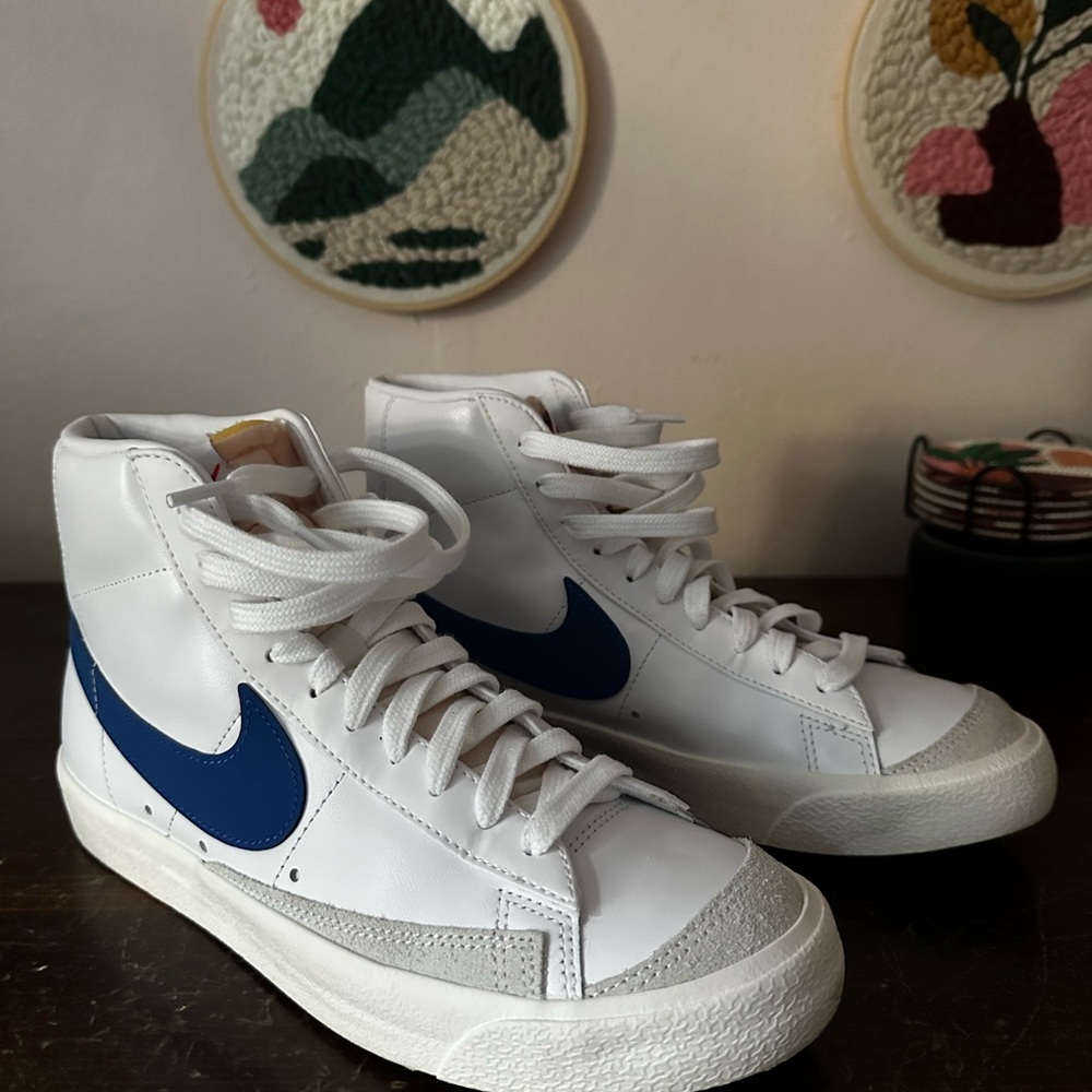 Nike Womens Blazer Mid ‘77
